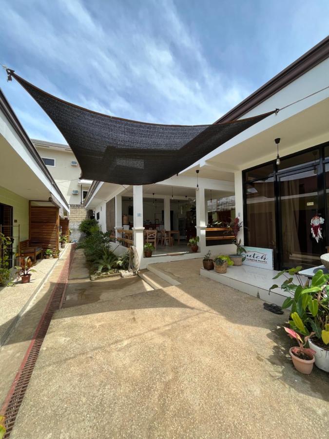 Hutch Lodging House El Nido Exterior photo